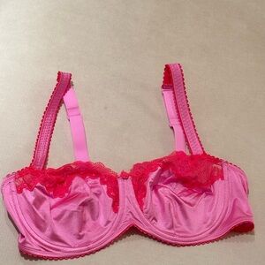 Skims Hot Pink Lace Bra